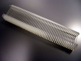 Heftfädchen, Nylon, fein, weiß, 20 mm 